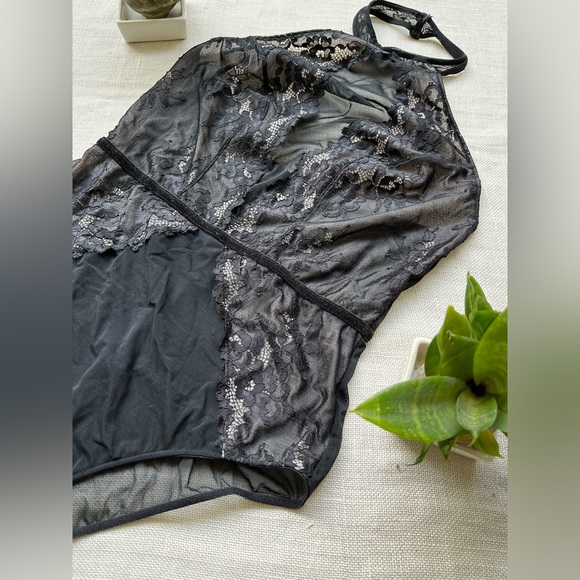 Black Sheer Lace Halter Bodysuit - Picture 2 of 7